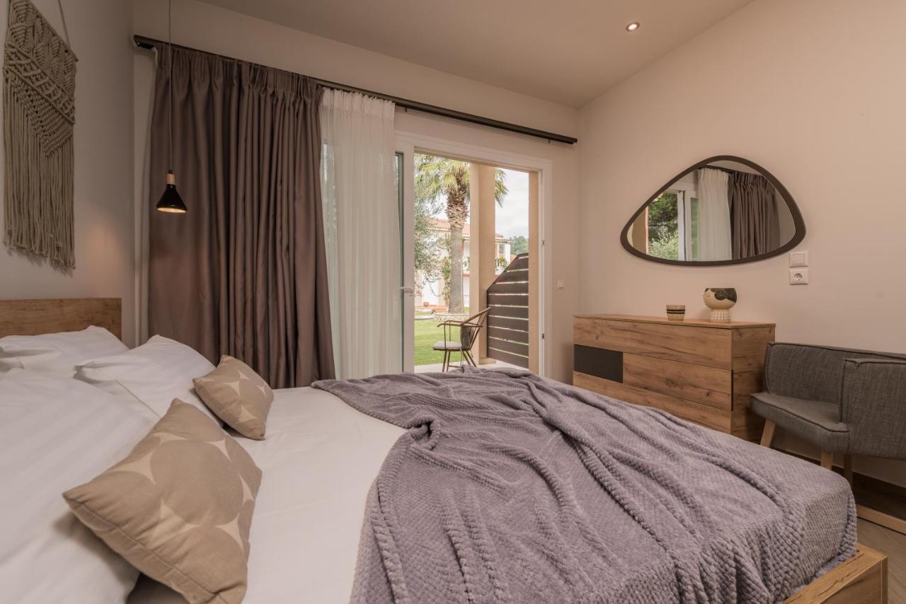 Aeolos Boutique Hotel & Suites Kalamaki  Ngoại thất bức ảnh